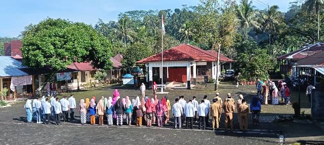 Kecamatan Leksono Gelar Upacara Peringatan Hari Ibu Ke-97 Tahun 2025